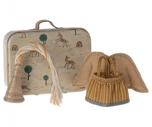 Fairy clothes in suitcase, Little sister mouse - Linzis