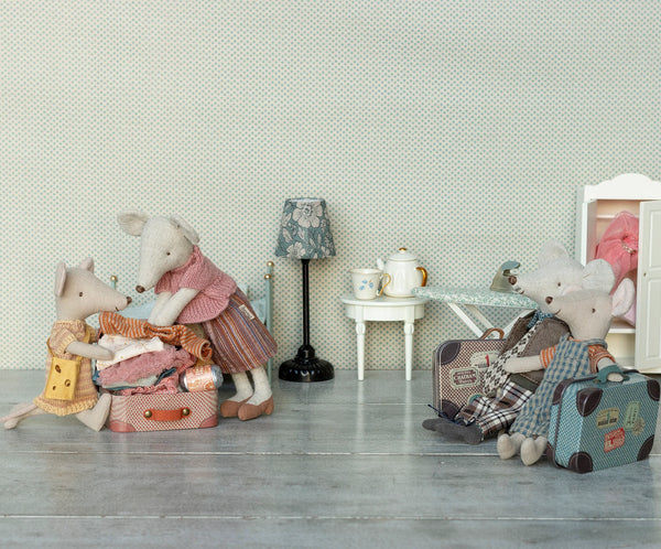 Overalls & Shirt in Suitcase, Mouse - Big Brother - Linzis