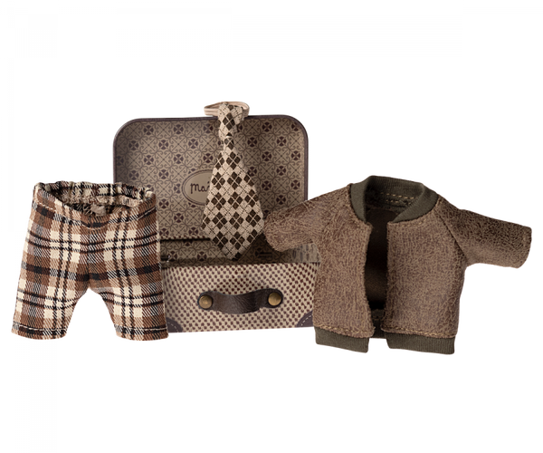 Jacket, pants and tie in suitcase, Grandpa mouse - Linzis