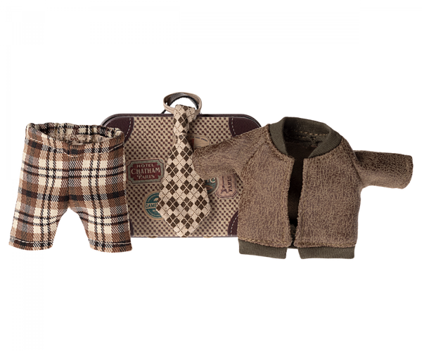 Jacket, pants and tie in suitcase, Grandpa mouse - Linzis