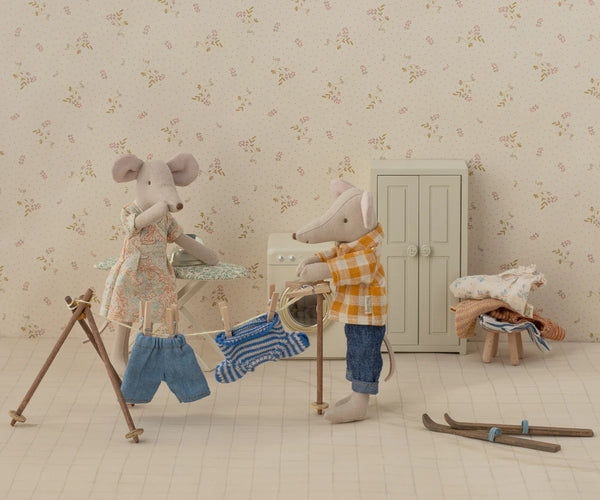 Knitted Sweater and Pants, Big Brother Mouse - Linzis
