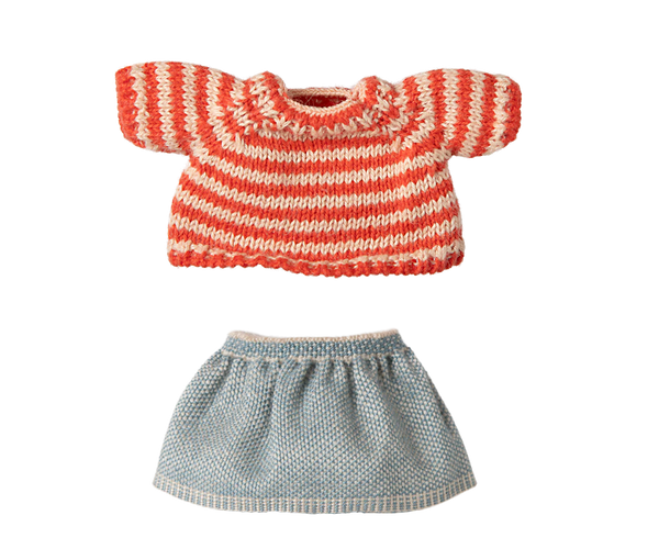 Knitted sweater and skirt, Big sister mouse - Linzis