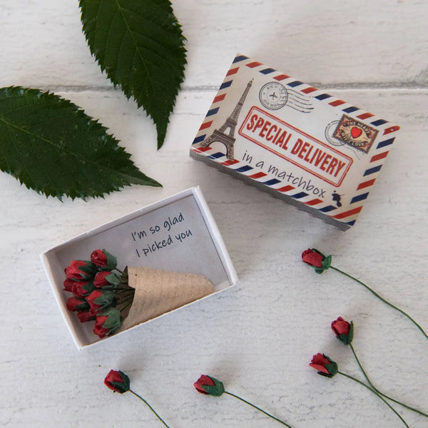 Special Delivery Dozen Roses in A Matchbox - Linzis