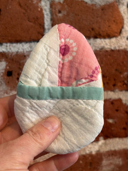 Small Quilted Egg Pouch - Linzis