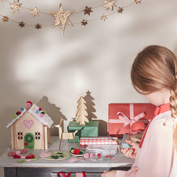 Wooden Embroidery Gingerbread House Kit - Linzis
