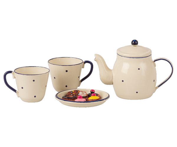 Tea & Biscuits for Two - Linzis